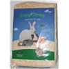 Image 1 : EASYCLEAN CRITTER BEDDING (NEW SEALED)