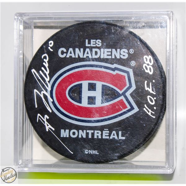 HOCKEY PUCK