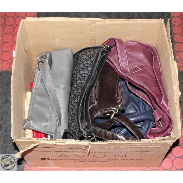 BOX WITH 6 ESTATE PURSES