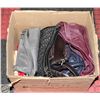 Image 1 : BOX WITH 6 ESTATE PURSES