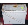 Image 1 : MILITARY AMMO BOX 18"X15"X5" WIDE