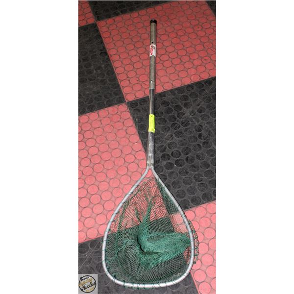 TELESCOPING LUCKY STRIKE FISHING NET