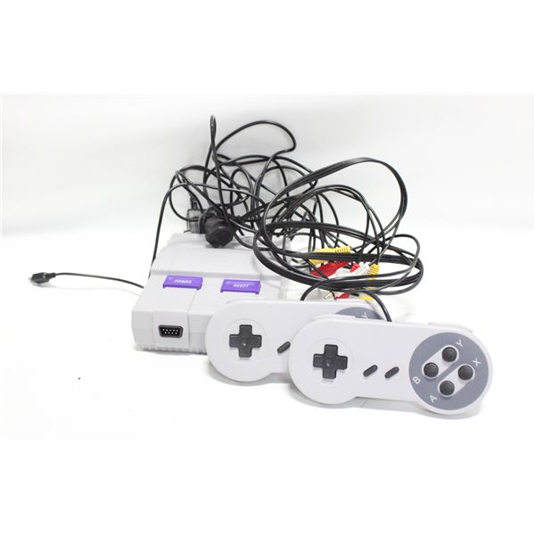 GAME CONSOLE WITH 200+GAMES