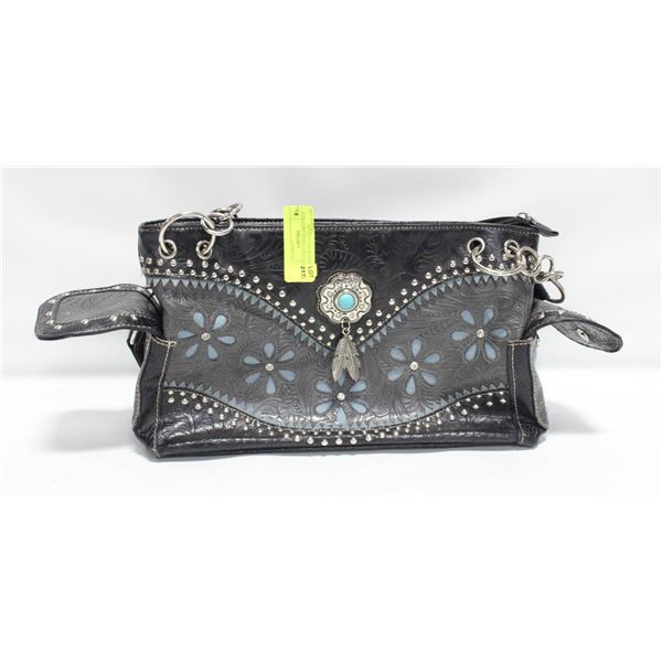 INDIGENOUS TORQUISE CONCH STUDDED PURSE-ESTATE