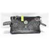 Image 1 : INDIGENOUS TORQUISE CONCH STUDDED PURSE-ESTATE