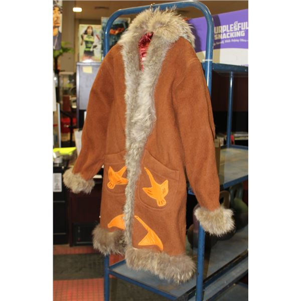VINTAGE WOLF TRIM HANDCRAFTED BY ESKIMOS CANADA