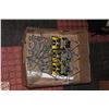 Image 1 : BOX GARAGE HOOKS