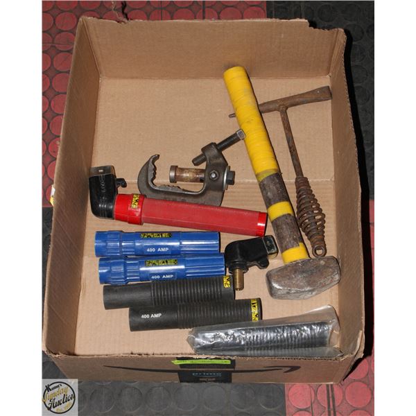 WELDING ACCESSORIES AND HAMMERS