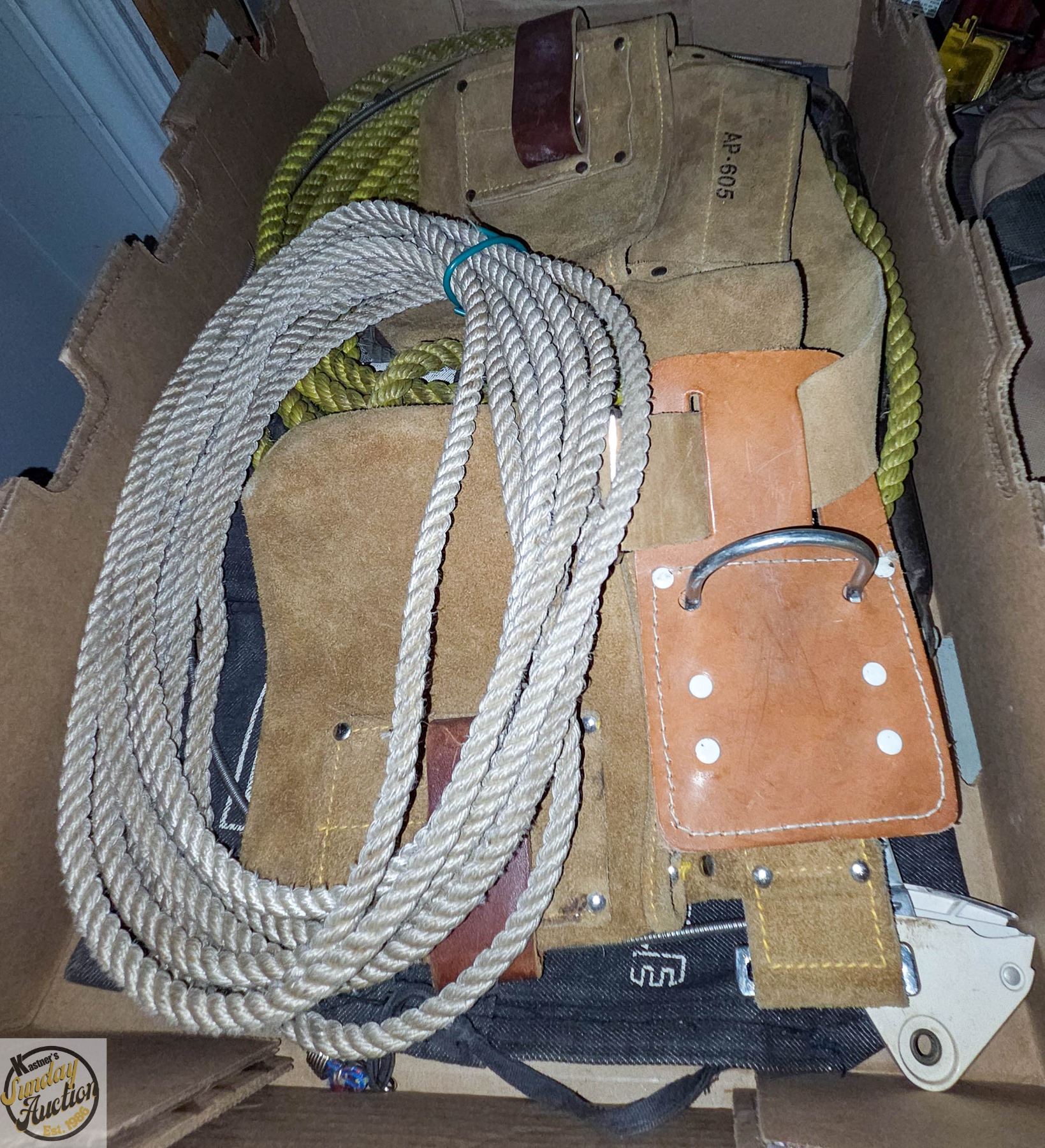 WORK APRONS ROPES TOOL BELT