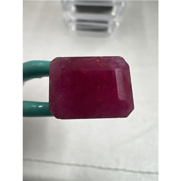 7.67 CT NATURAL RUBY  EMERALD CUT WITH INSURANCE REPLACEMENT  VALUE $4000 CERTIFICATION