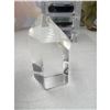 Image 3 : 2.4 CLEAR QUARTZ TOWER