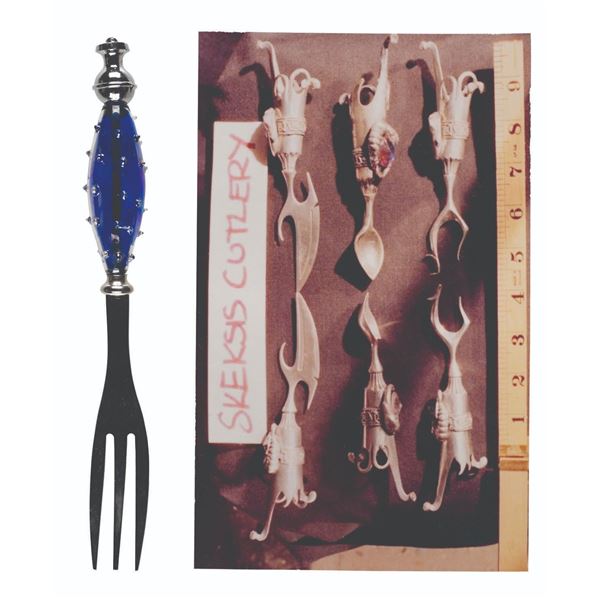 A Skeksis Prototype Fork Prop & Transparency.