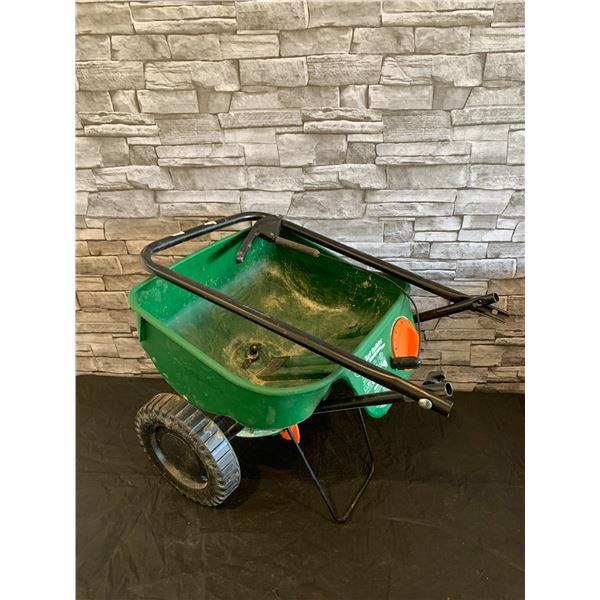Scott's Turf Builder Mini Broadcast Spreader
