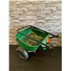 Image 1 : Scott's Turf Builder Mini Broadcast Spreader