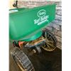 Image 5 : Scott's Turf Builder Mini Broadcast Spreader