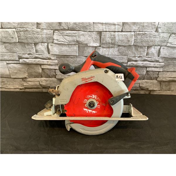Milwaukee 6 1/2" Circular Saw Battery Powered No Battery Untested