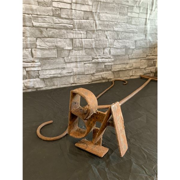 2 Pcs Brander And Hook - "B A"