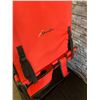 Image 5 : Red Backpack Sherpa Chair