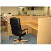 Image 1 : Maple Executive Gallery Reception Station