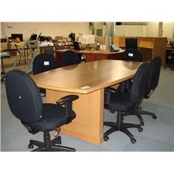 Oak 8-ft Traditional Boardroom Table