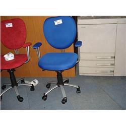 Blue Cloth Office Chair