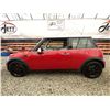 Image 23 : 9 -- 2005 MINI COOPER, RED, 187359 KMS, FRONT WHEEL DRIVE