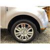 Image 25 : 108 -- 2009 LINCOLN MKX, SILVER, 257770 KMS, ALL WHEEL DRIVE