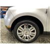 Image 31 : 108 -- 2009 LINCOLN MKX, SILVER, 257770 KMS, ALL WHEEL DRIVE