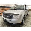 Image 3 : 108 -- 2009 LINCOLN MKX, SILVER, 257770 KMS, ALL WHEEL DRIVE