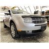 Image 8 : 108 -- 2009 LINCOLN MKX, SILVER, 257770 KMS, ALL WHEEL DRIVE