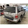 Image 15 : 110 -- 2002 NISSAN PATHFINDER, SILVER, 328092 KMS, 4X4