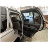 Image 41 : 110 -- 2002 NISSAN PATHFINDER, SILVER, 328092 KMS, 4X4