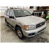 Image 9 : 110 -- 2002 NISSAN PATHFINDER, SILVER, 328092 KMS, 4X4