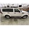 Image 12 : 117 -- 2010 DODGE NITRO, WHITE, 193073 KMS, FOUR WHEEL DRIVE
