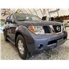 Image 8 : 122 -- 2006 NISSAN PATHFINDER, BLUE, 287930 KMS, 4X4