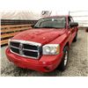 Image 3 : 153 -- 2005 DODGE DAKOTA, RED, 231850 KMS, REAR WHEEL DRIVE