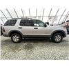 Image 11 : 123 -- 2006 FORD EXPLORER, GREY, 258444 KMS, 4X4"NO RESERVE"