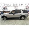 Image 23 : 123 -- 2006 FORD EXPLORER, GREY, 258444 KMS, 4X4"NO RESERVE"