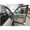 Image 37 : 123 -- 2006 FORD EXPLORER, GREY, 258444 KMS, 4X4"NO RESERVE"
