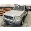 Image 3 : 123 -- 2006 FORD EXPLORER, GREY, 258444 KMS, 4X4"NO RESERVE"