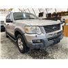 Image 8 : 123 -- 2006 FORD EXPLORER, GREY, 258444 KMS, 4X4"NO RESERVE"
