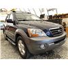 Image 8 : 130 -- 2008 KIA SORENTO, BLUE, 161560 KMS, 4X4,  NO DESIGNATIONS