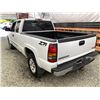 Image 21 : 163 -- 2005 GMC SIERRA, WHITE, 237691 KMS, 4X4