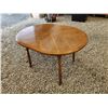 Image 1 : 600 -- WOOD TABLE WITH LEAF AND SIX CHAIRS