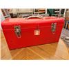 Image 3 : 604 -- 6 FOOT STEP LADDER, MASTERCRAFT METAL TOOLBOX FULL OF TOOLS, AND METER STICK