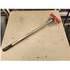 Image 3 : 632 -- FIVE PLASTIC AIR VENTS 92 SQ. IN. AND HEAVY DUTY PRESSURE ROLLER WITH EXTENDABLE HANDLE