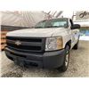 Image 2 : 164 -- 2010 CHEVROLET SILVERADO C1500, WHITE, 163891 KMS, REAR WHEEL DRIVE,  NO DESIGNATIONS