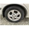 Image 14 : 8 -- 2002 HYUNDAI ELANTRA, SILVER, 227484 KMS, FRONT WHEEL DRIVE
