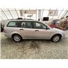 Image 11 : 10 -- 2005 FORD FOCUS, SILVER, 254082 KMS, FRONT WHEEL DRIVE