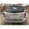 Image 18 : 10 -- 2005 FORD FOCUS, SILVER, 254082 KMS, FRONT WHEEL DRIVE